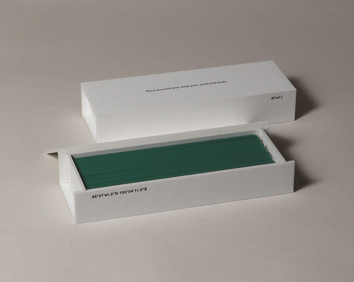 IYÉ incense No.009 Cedar – IYÉ online store